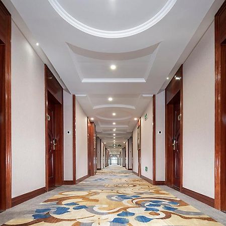 Vienna Hotel Shenzhen Pingshan Shenshan Road Bagian luar foto